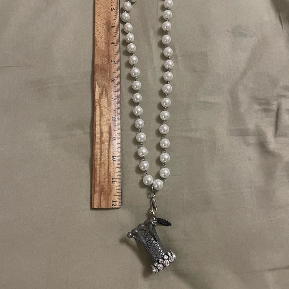 Plunder White Pearl Necklace with Silver Crown Pendant